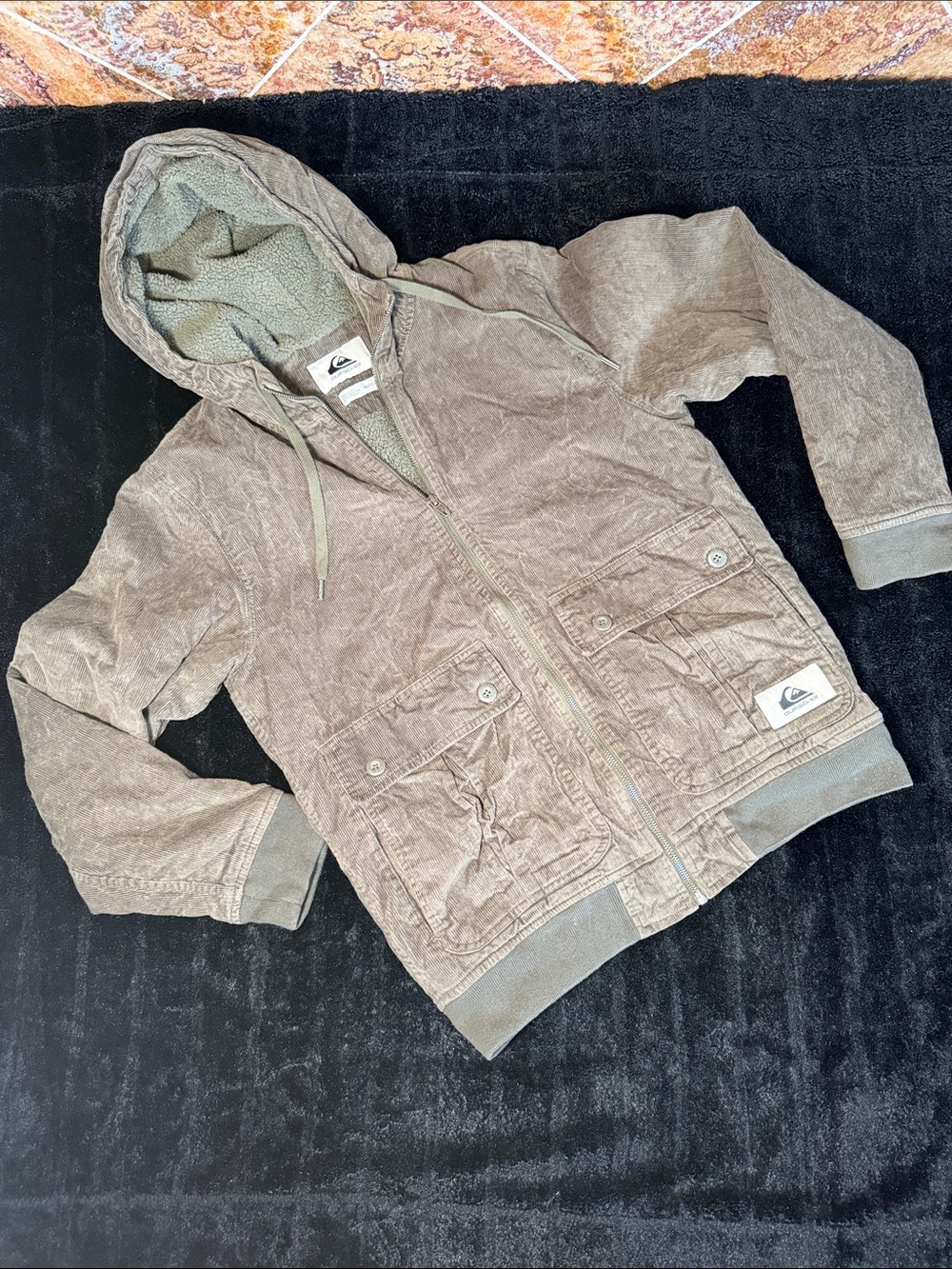 Quiksilver Olive Corduroy Sherpa Lined Hooded Men's Jacket Size S